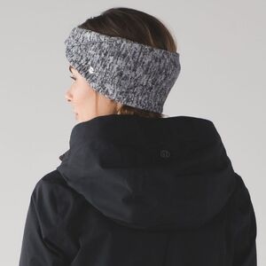 NEW Lululemon Mantra Twist Ear Warmer Heathered Black/ Heathered White